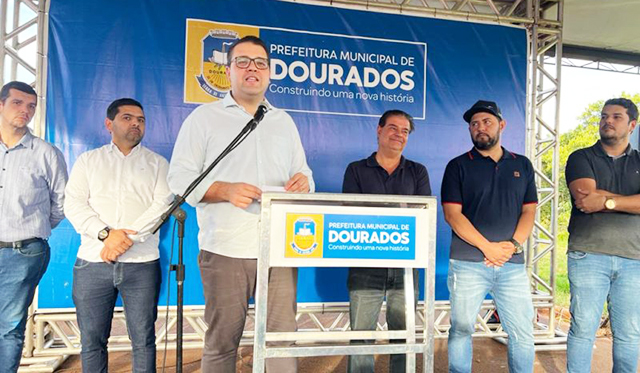 O prefeito Alan Guedes
