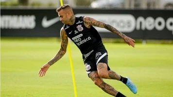 Atacante Luan