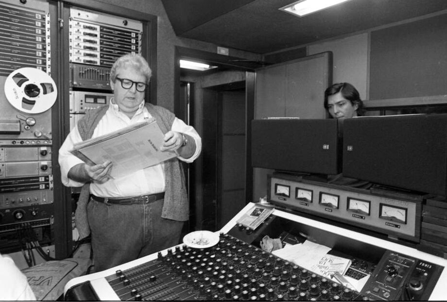 Jô Soares com João Lara Mesquita, em 1988, durante a gravação de seu programa na Rádio Eldorado