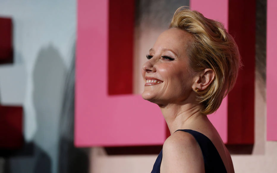 Anne Heche na estreia de 'Big Little Lies', em 2017; atriz sofreu acidente grave nos EUA
