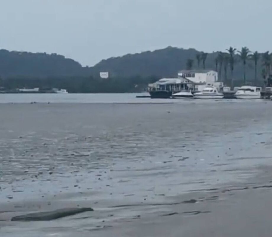 Águas recuadas no litoral paulista, no fim de semana