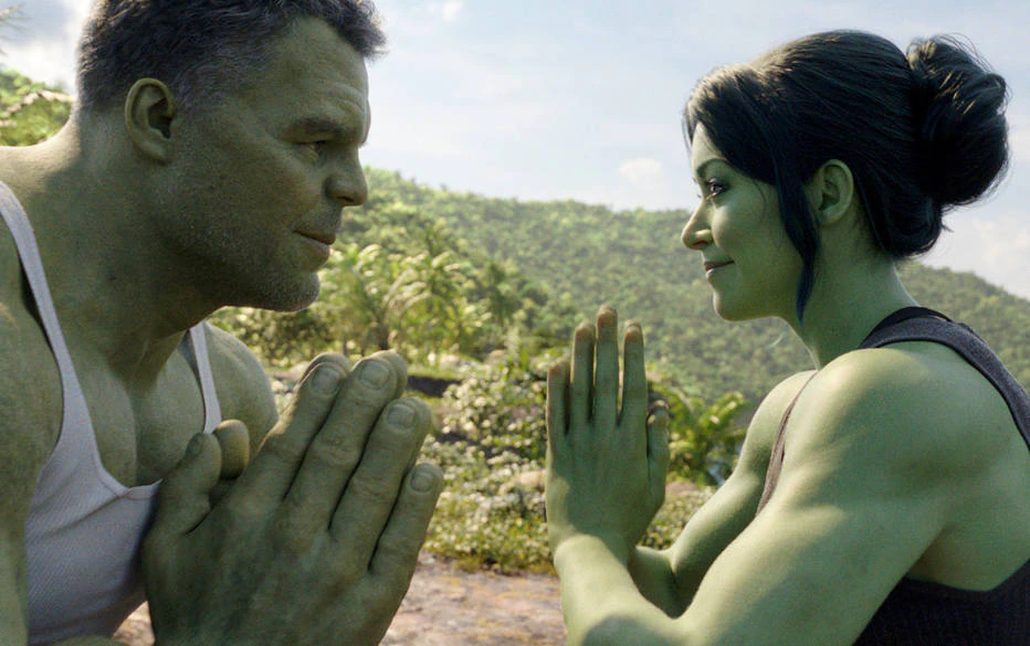 Hulk (Mark Ruffalo) and Mulher-Hulk (Tatiana Maslany) em cena da série