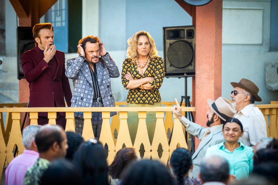 Nova temporada de 'Cine Holliúdy' marca a volta de Heloísa Périssé como Socorro e Matheus Nachtergaele como Olegário: desta vez, ela é a prefeita da cidade