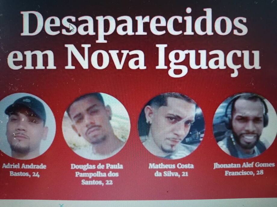 O corpo de Matheus Costa da Silva (o terceiro da esquerda para a direita) foi encontrado no rio Capenga, em Nova Iguaçu, na noite de segunda-feira, 22