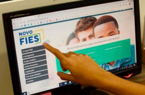Caixa lança aplicativo dedicado a estudantes que contrataram Fies com banco