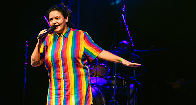 Cantora Ana Cabral