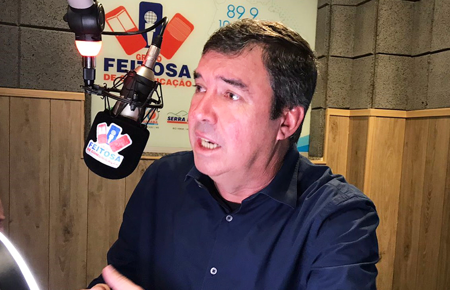 O candidato Eduardo Riedel