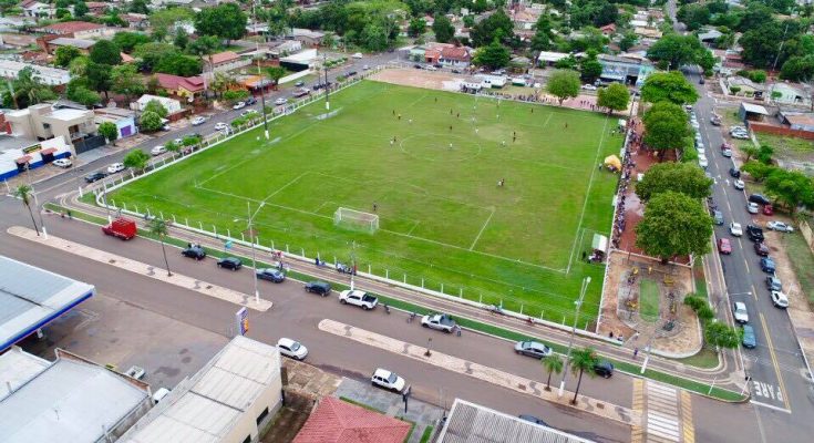 Estádio Municipal Mauro Resstel