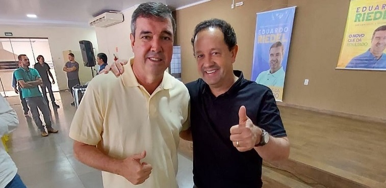 Riedel e Waltinho em ato de campanha