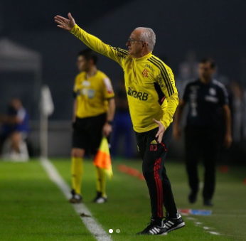 Com Dorival, Flamengo emplaca série invicta, volta a brilhar e mira títulos