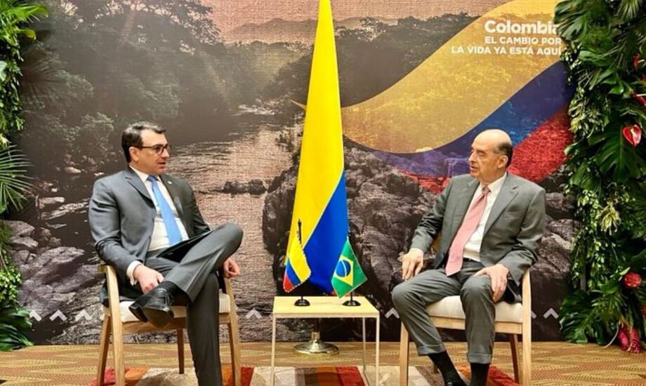 De acordo com o Palácio do Itamaraty, ambos conversaram sobre os principais temas da agenda bilateral e assuntos relativos ao quadro regional e mundial