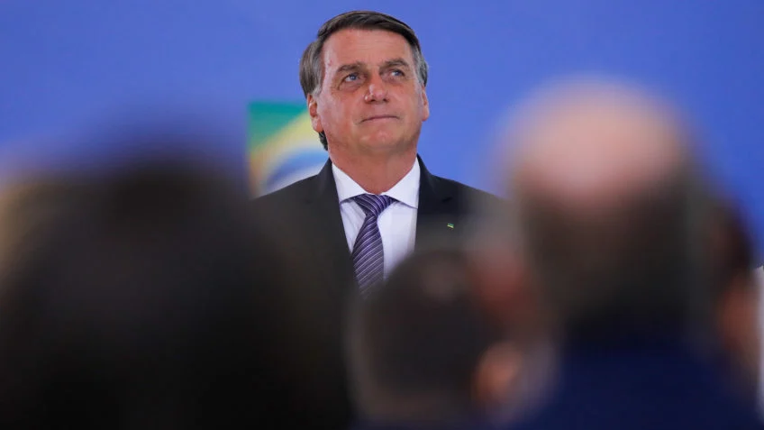 Auxílio Brasil de R$ 600 vai até dezembro deste ano; aumento do benefício é um esforço de Bolsonaro para melhorar o desempenho entre os mais pobres...