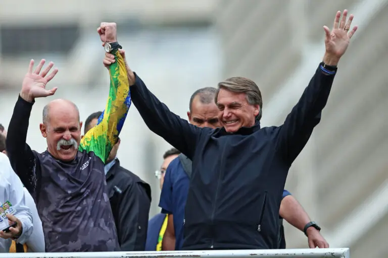 Jair Bolsonaro Sargento Fahur, Deputado Federal e o Presidente e candidato à reeleição Jair Bolsonaro (PL), participam de evento de campanha política, na Boca Maldita, nesta quarta feira 31