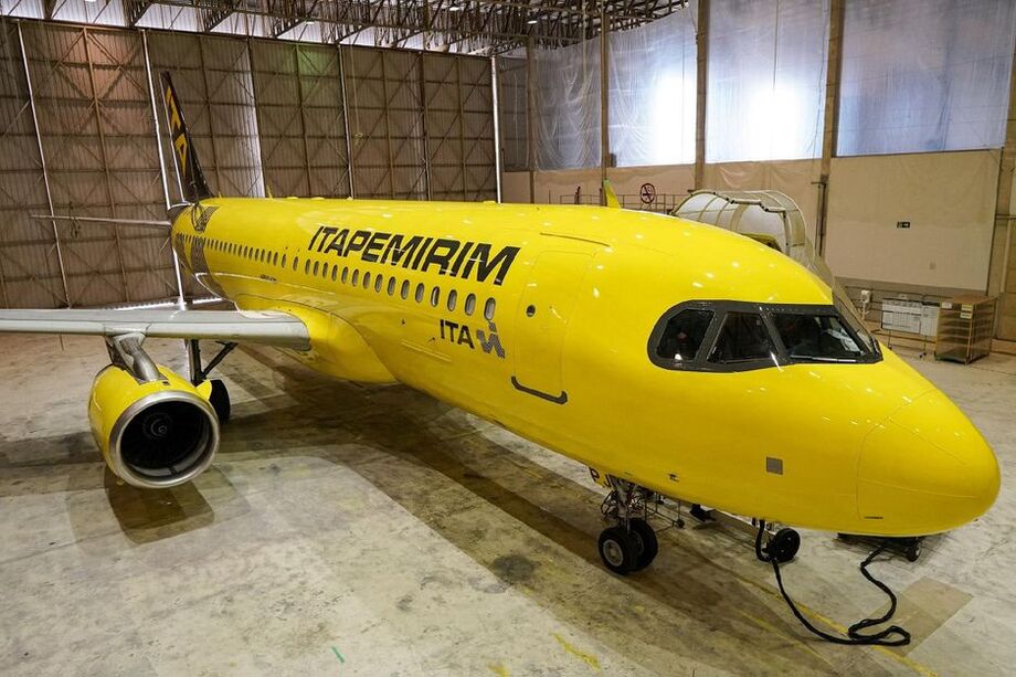 O negócio de transporte aéreo ficou no ar somente por cinco meses, entre acusações de atrasos de salário e de outros direitos de trabalhadores