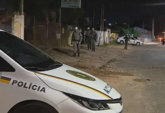 Polícia esteve no local