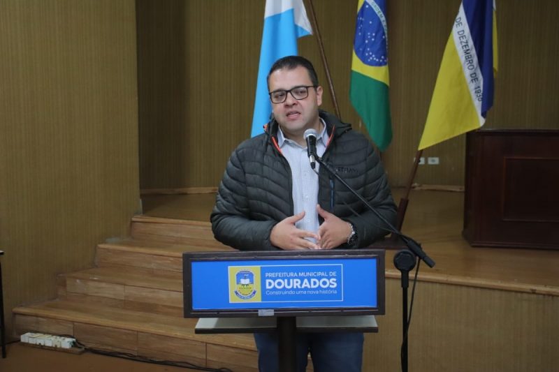 O prefeito Alan Guedes
