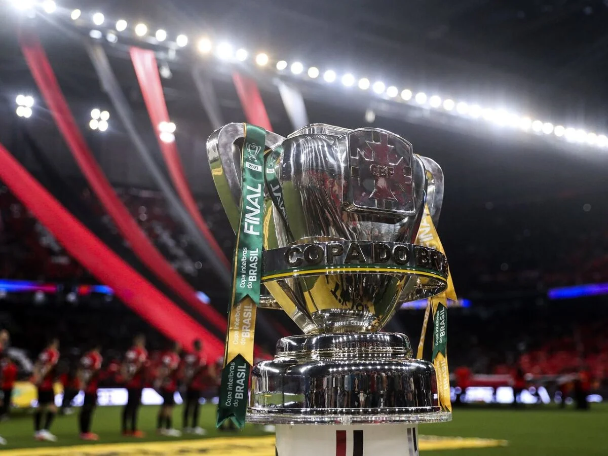 Flamengo e Corinthians decidem as semifinais da Copa do Brasil em casa