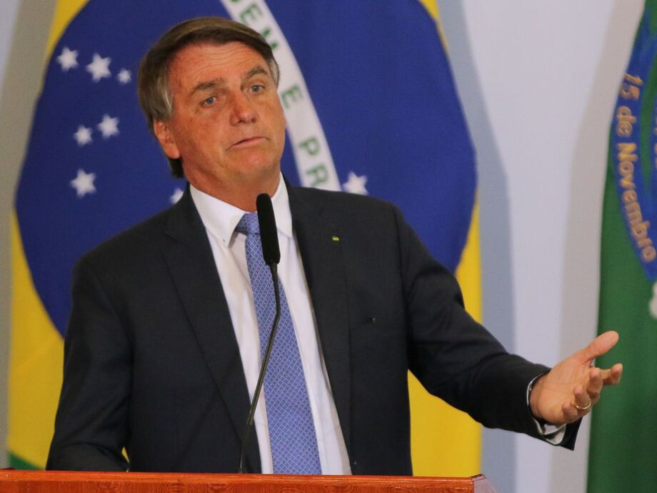Bolsonaro ao STF: Ataque às urnas foi 'exposição de críticas' a embaixadores