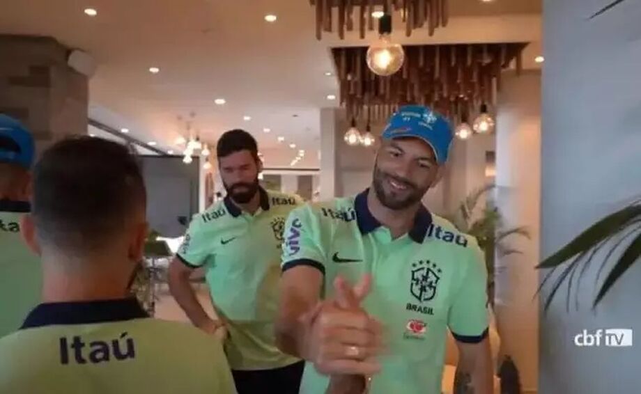 Weverton foi o último a chegar para completar o grupo da seleção brasileira para os próximos amistosos