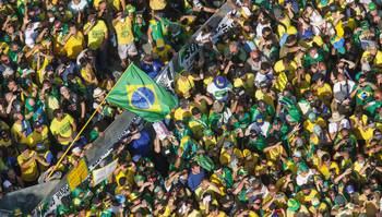 Bolsonaro fala em 7 de Setembro pacífico, mas com pedidos de 'eleições limpas'