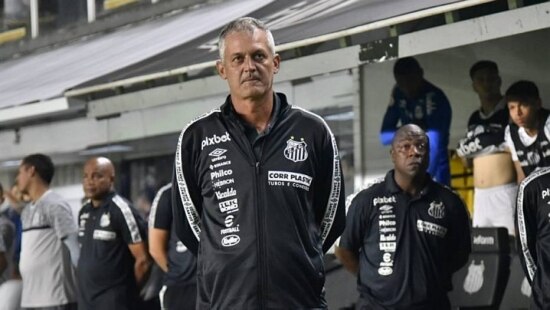 O treinador do Santos-FC, Lisca