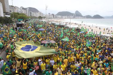 Bolsonaro utiliza ações militares para reforçar ato eleitoral no 7 de Setembro