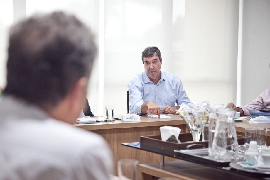 Eduardo Riedel (PSDB)