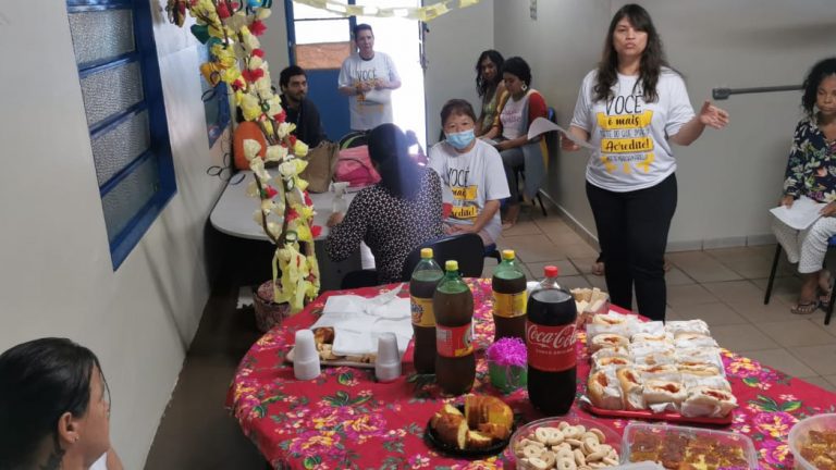 A gerente administrativa do CAPS, Leyisa Cardoso, destaca que toda a programação foi organizada com muito carinho pela equipe para os usuários
