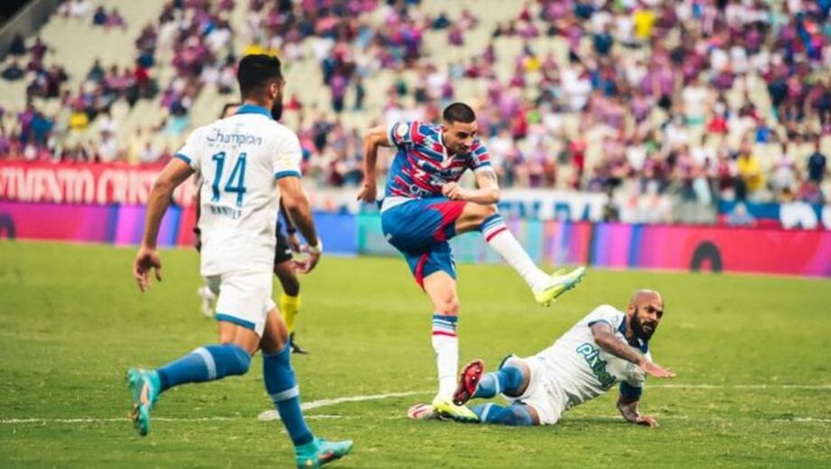 O Fortaleza superou o Avaí por 2 a 0 em jogo da 31ª rodada do Brasileirão