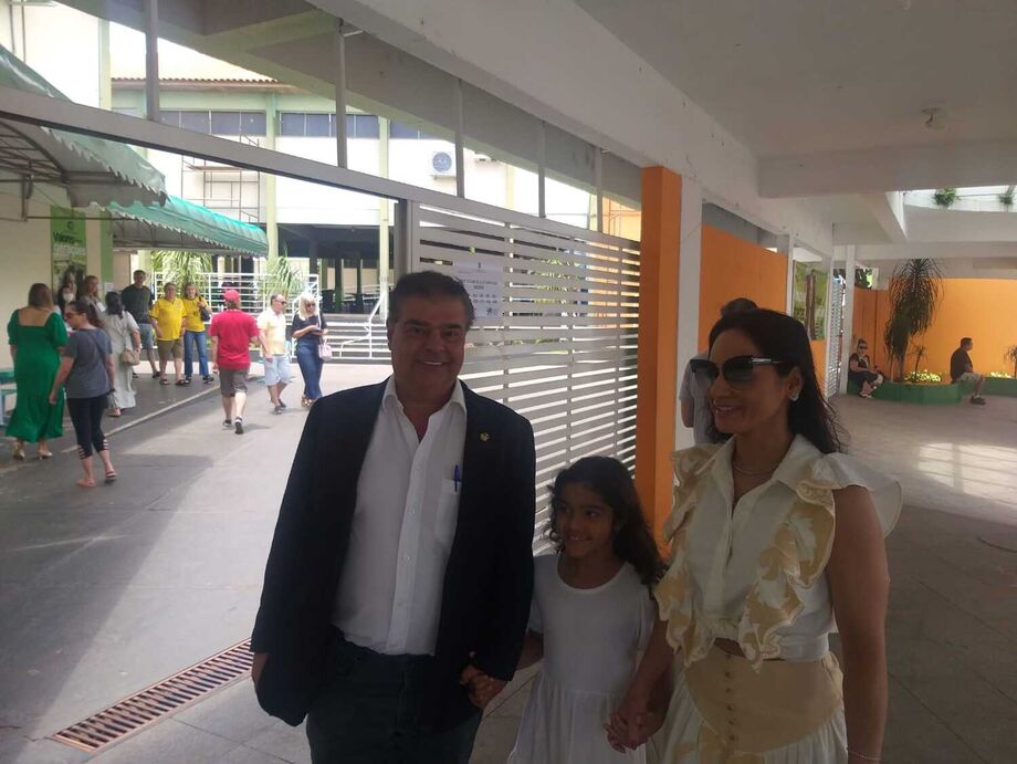 Nelsinho Trad foi acompanhado por sua esposa e filha