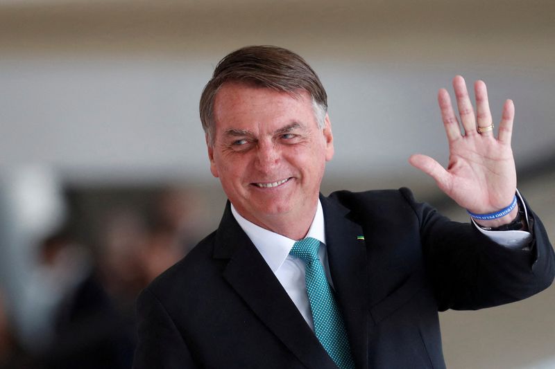 Críticos de Bolsonaro ironizam erro de grafia em perfil: 'Sírio de Nazaré'