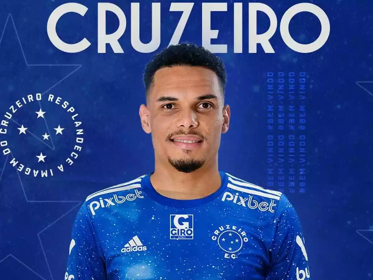 Neris chegou no Cruzeiro