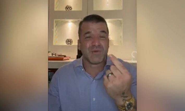 O vídeo foi publicado na tarde desta terça, 25