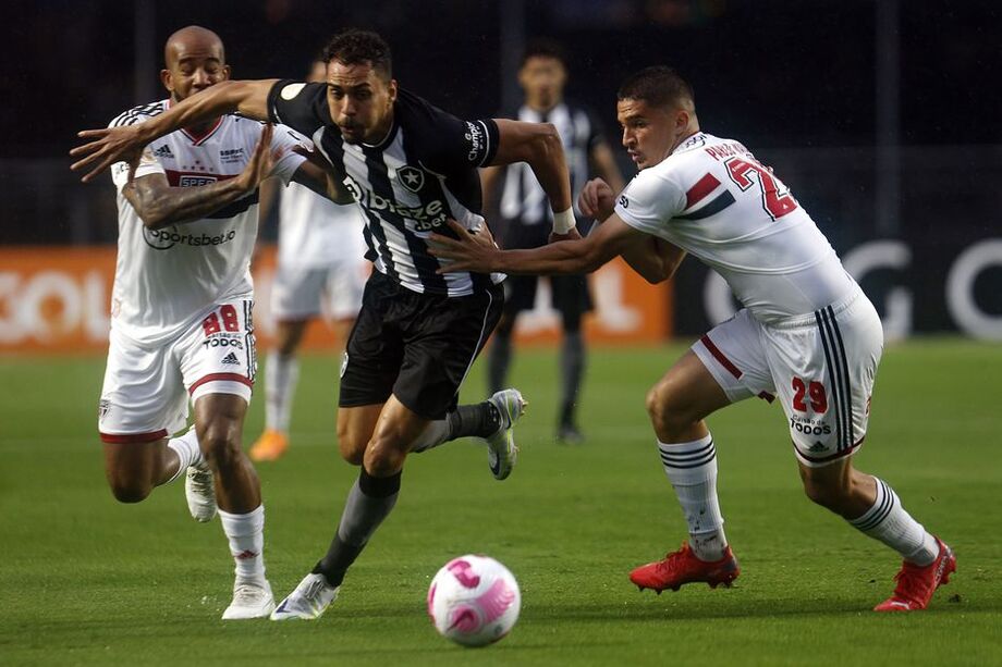 São Paulo e Botafogo se enfrentaram neste domingo em São Paulo