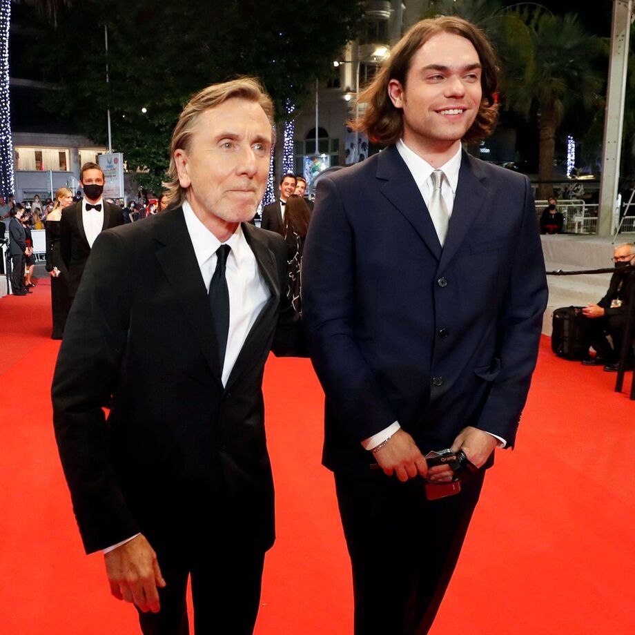 Morre aos 25 anos o músico Cormac Roth, filho do ator Tim Roth