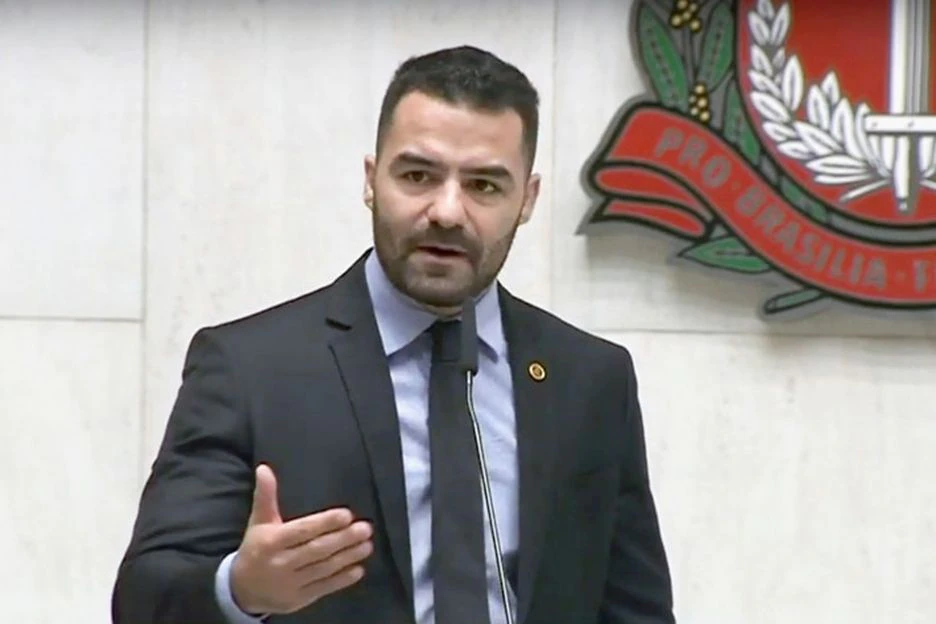 O ex-deputado Arthur do Val disse concordar com a proibição de lives que ataquem o sistema eleitoral brasileiro