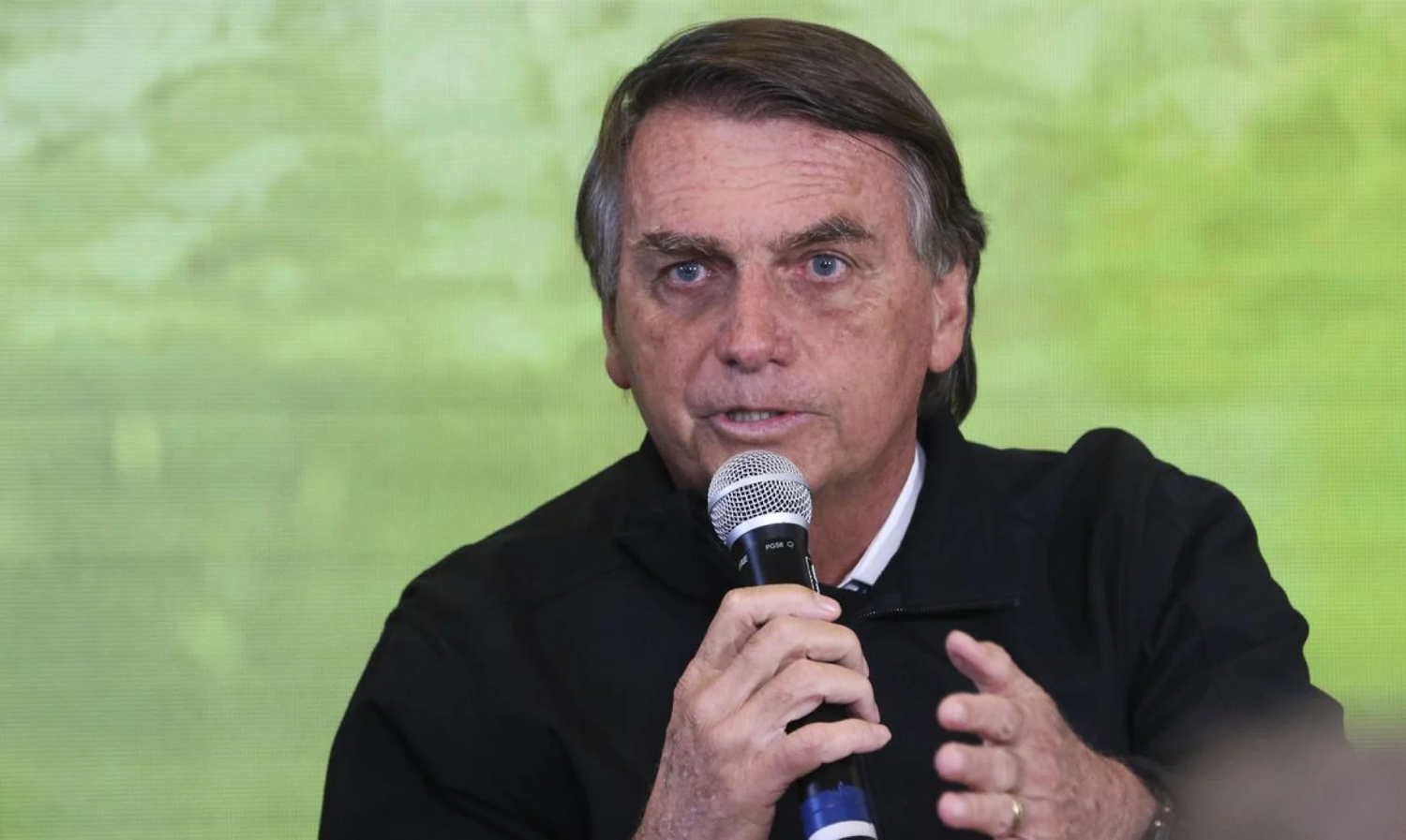 Bolsonaro vai ao STF contra Lula e Gleisi por ofensas; processo está com Marques