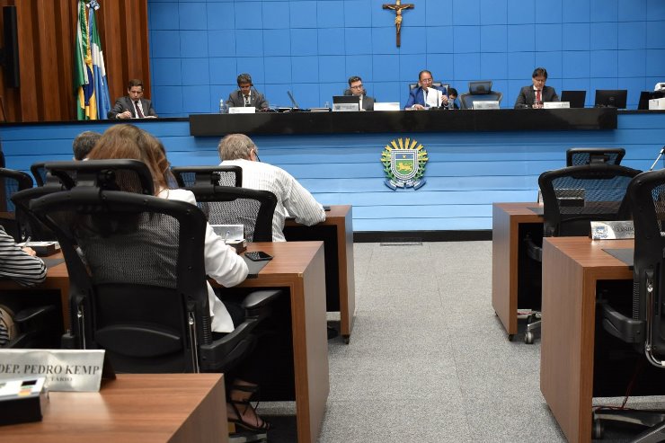 A matéria será analisada primeiramente pelos membros da Comissão de Constituição, Justiça e Redação (CCJR)