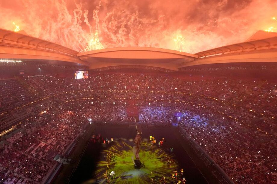 Cerimônia de abertura da Copa do Mundo de 2022 ocorreu no Estádio Al Bayt, no Catar.