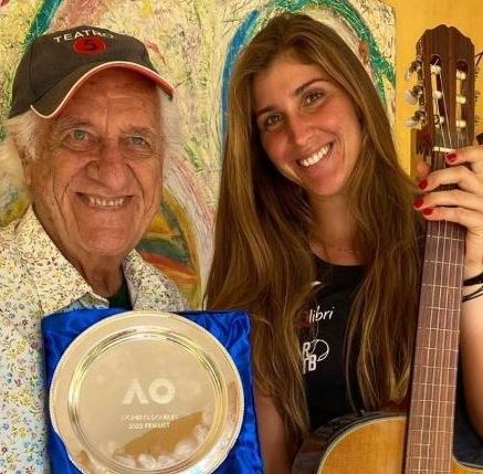 Bia Haddad lamenta morte do tio Rolando Boldrin e lembra troféus dedicados a ele