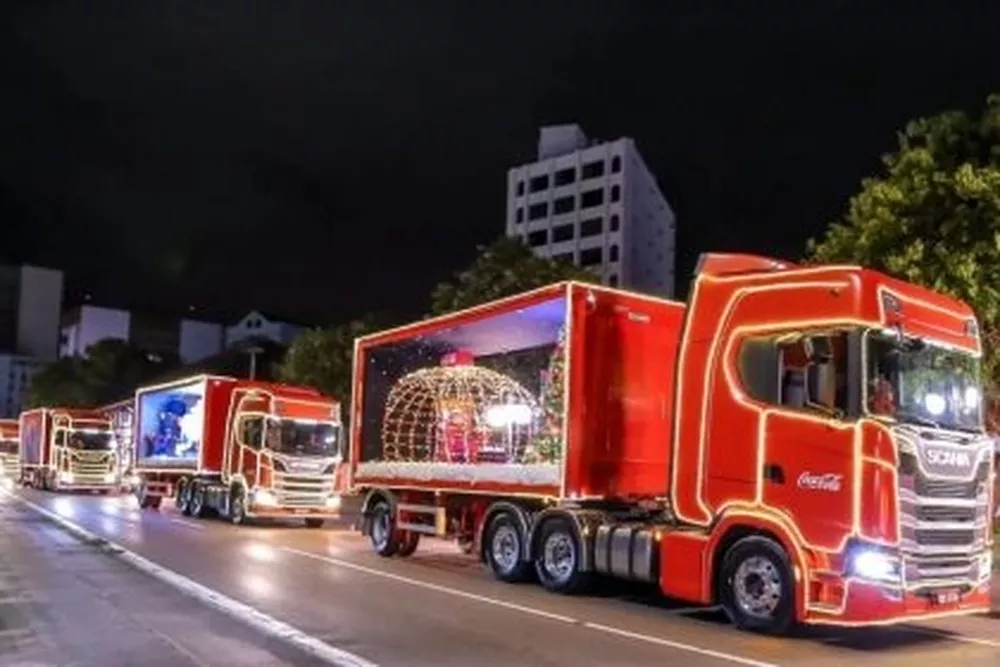 Caravana Iluminada de Natal da Coca Cola