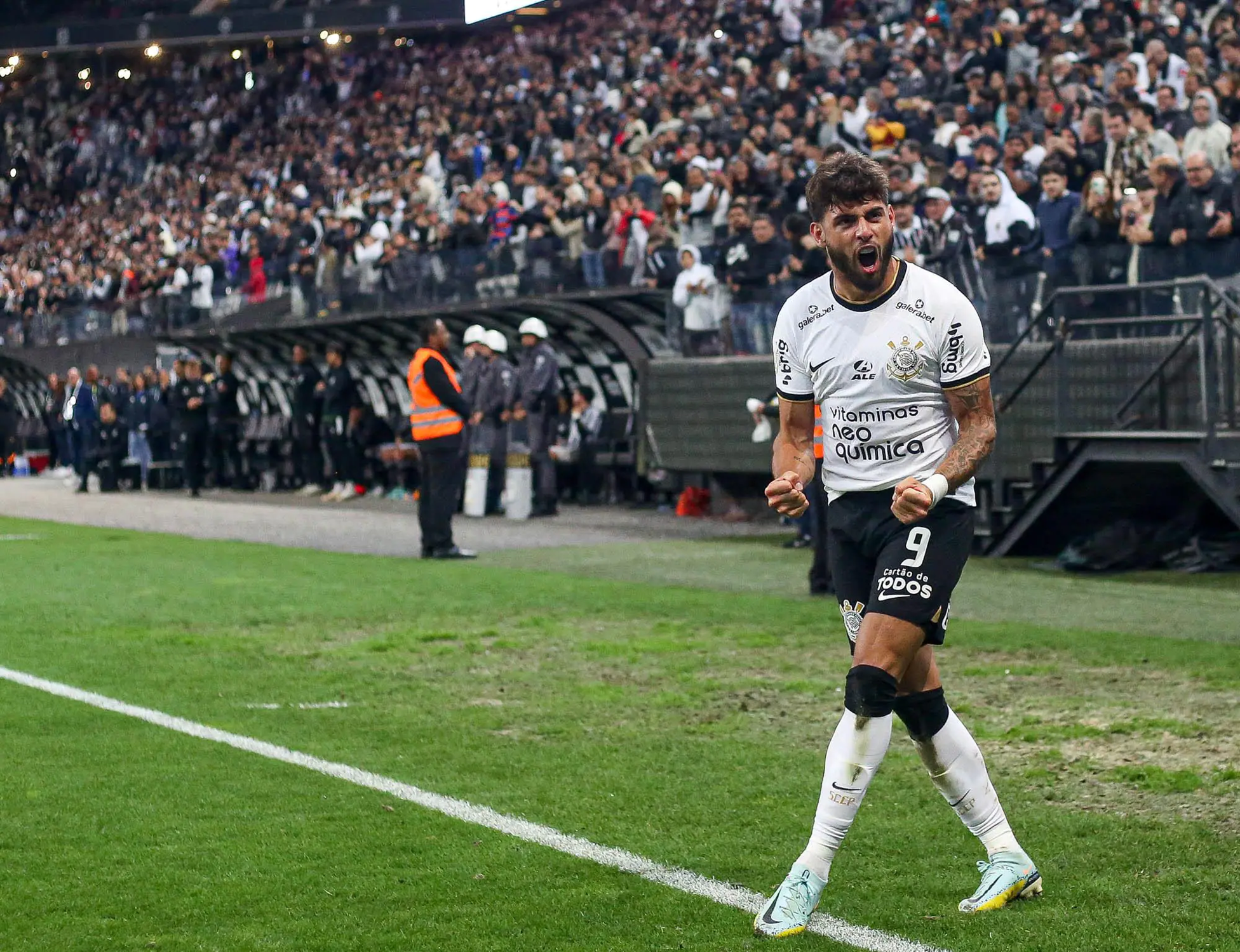 Corinthians derrota o Ceará com gol de Yuri Alberto no apagar das luzes
