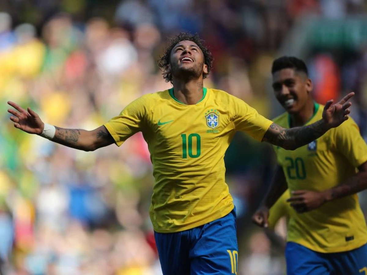 Serviço público poderá ter expediente reduzido em dia de jogo da Seleção na Copa