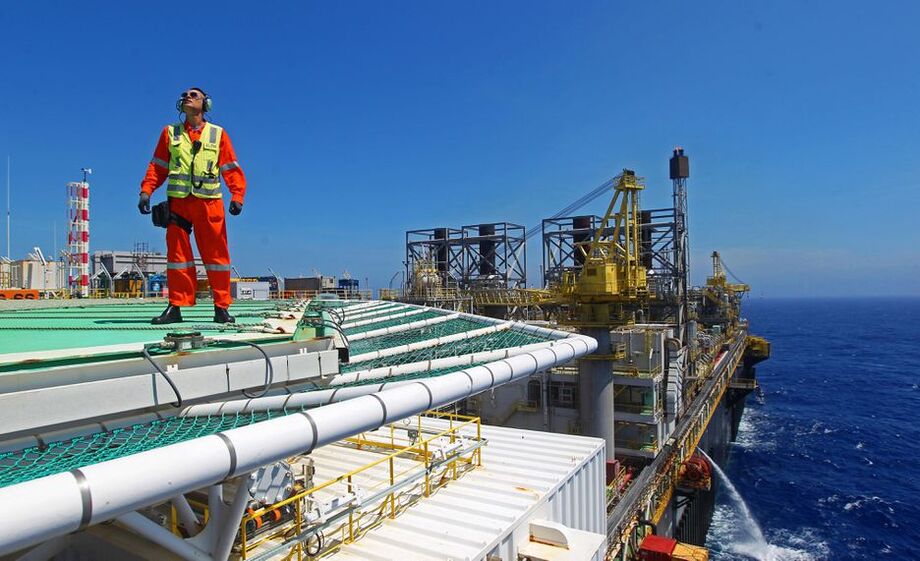 Ação popular pede bloqueio de dividendos da Petrobras