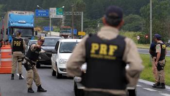 PRF encontra bloqueios nas rodovias do Mato Grosso