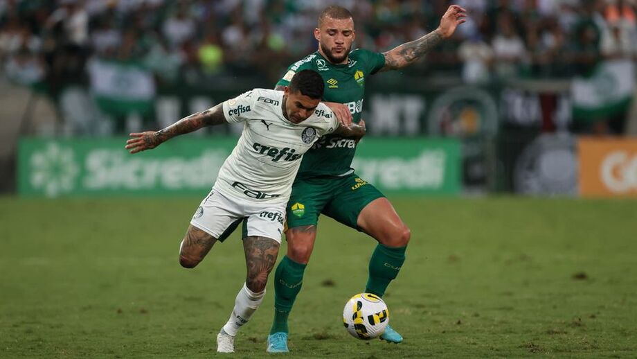 Dudu fez bom jogo, mas o goleiro Walter o impediu de ir às redes