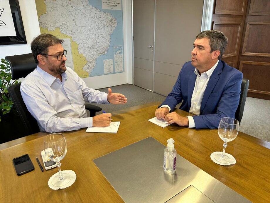 O presidente da Fiems, Sérgio Longen e o governador eleito de Mato Grosso do Sul, Eduardo Riedel.