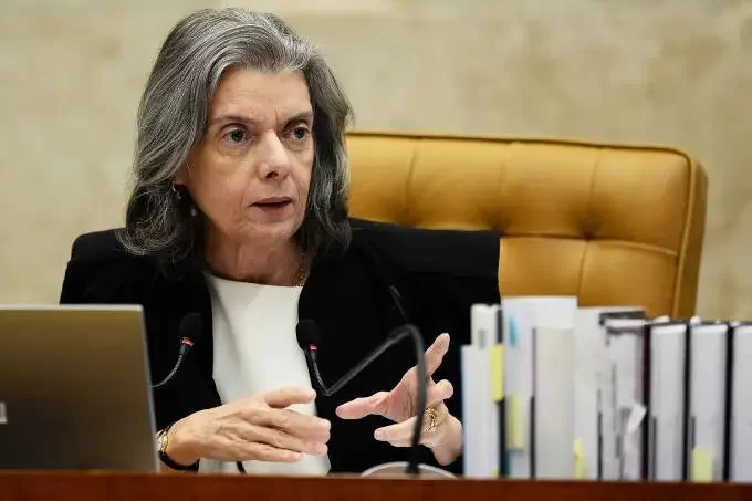 Cármen Lúcia suspende MP que adia benefícios ao setor cultural