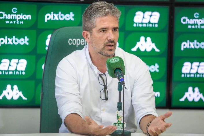 Guarani mantém 60% da base de Mozart para 2023, mas faz mistério sobre nomes