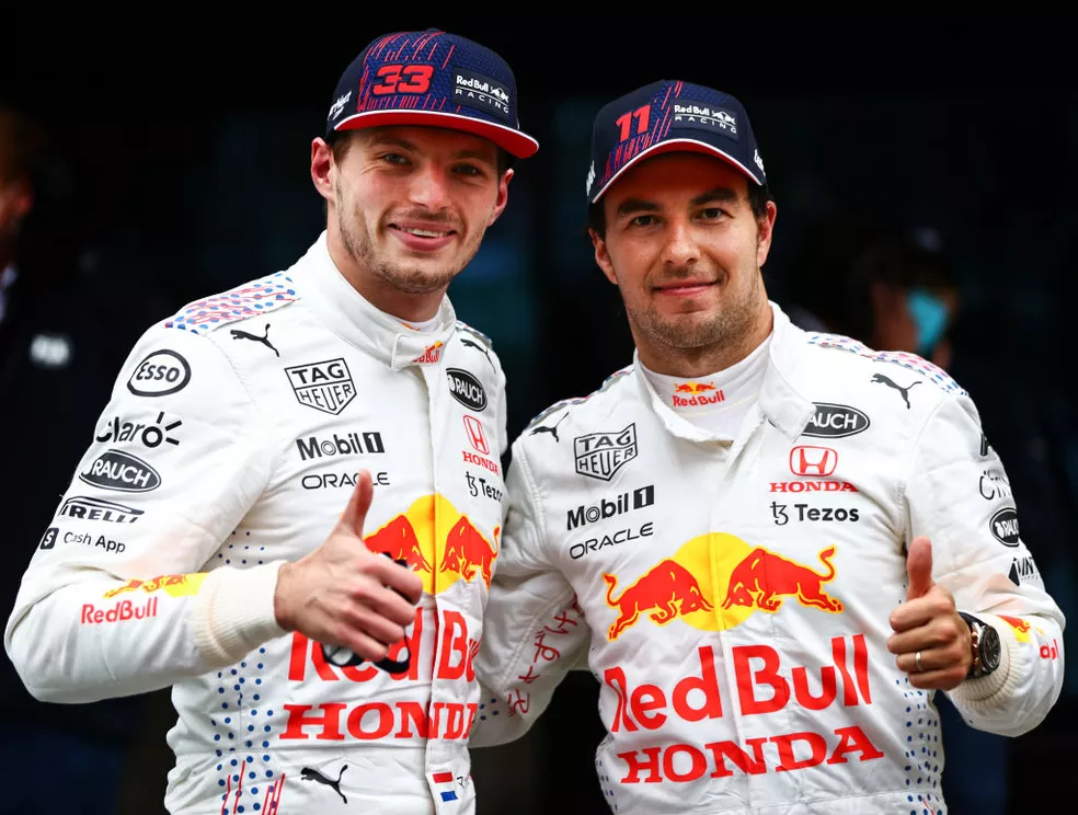 Pérez agradece Verstappen após se garantir na 1ª fila: 'Max fez ótimo trabalho'